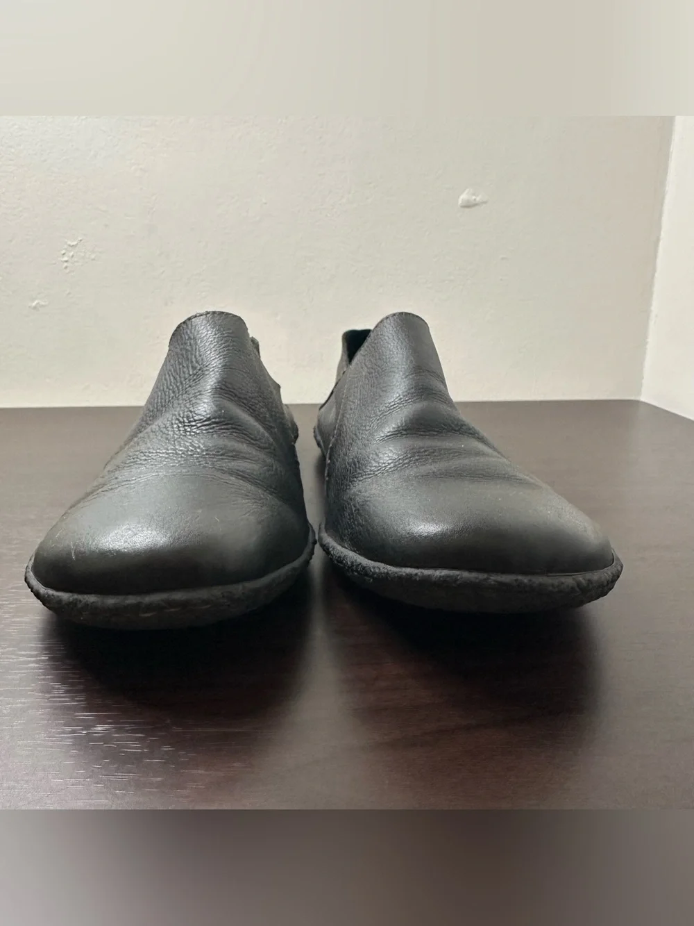 Born Black Leather Minimalist Slip-On Casual Shoes Round Toe Men's 11.5 EU 45.5